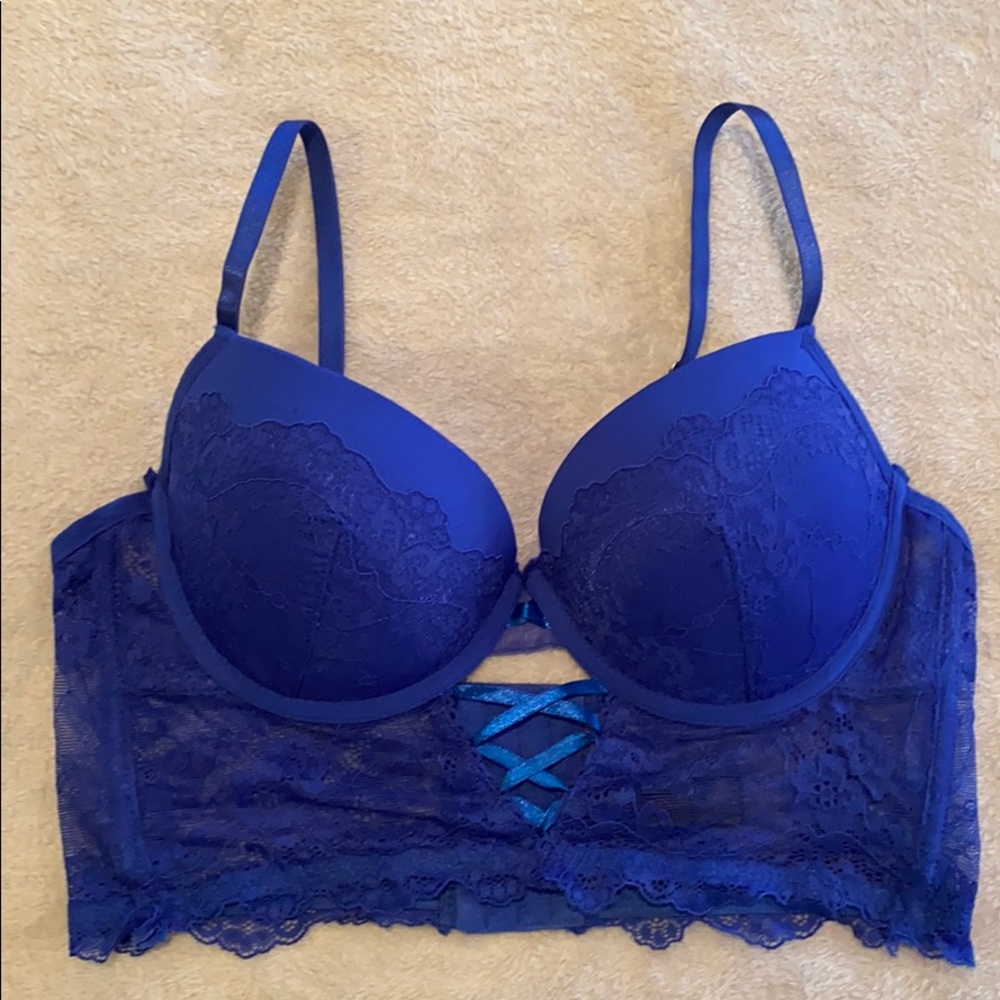 NWOT Frederick’s of Hollywood Yasmina longline bra